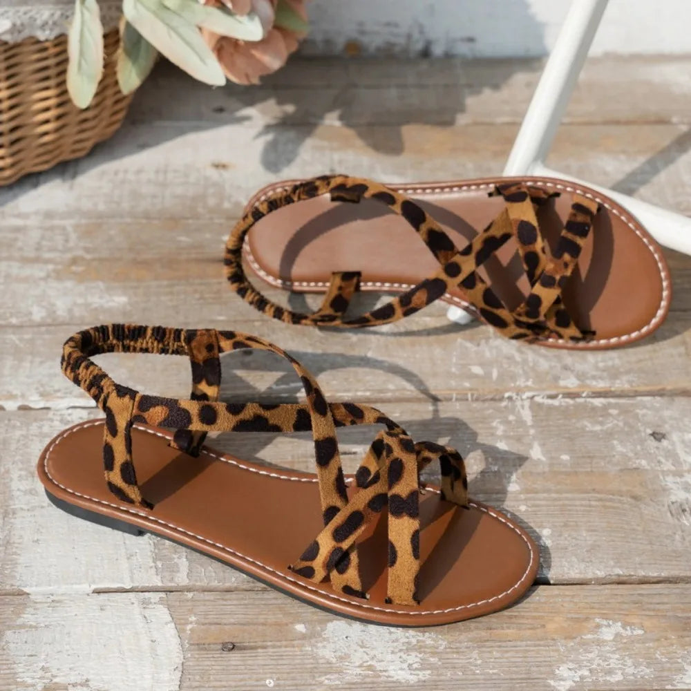 Sandalias planas de leopardo para mujer